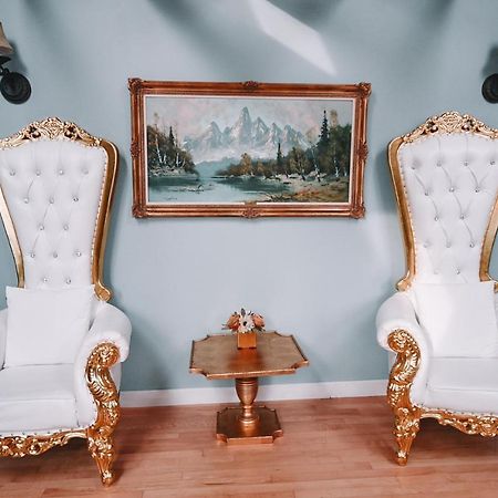 Bellas Castle Morden Luaran gambar